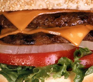 Record du plus gros hamburger pour 1 500 dollars