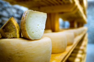Un goûteur de fromage assure son nez pour 5,7 millions d'euros